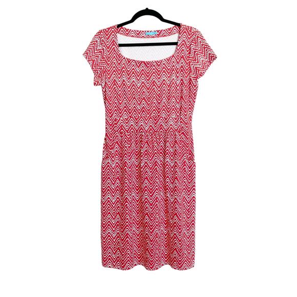 J. McLaughlin Dresses & Skirts - J. Mclaughlin Casual Dress Women's Size M Red Chevron Square Neck Short Sleeve